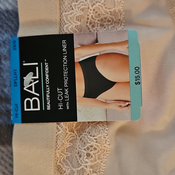 Bali Hi-cut Panties With Leak Protection Liner 2X Size 9 - Picture 2 of 5